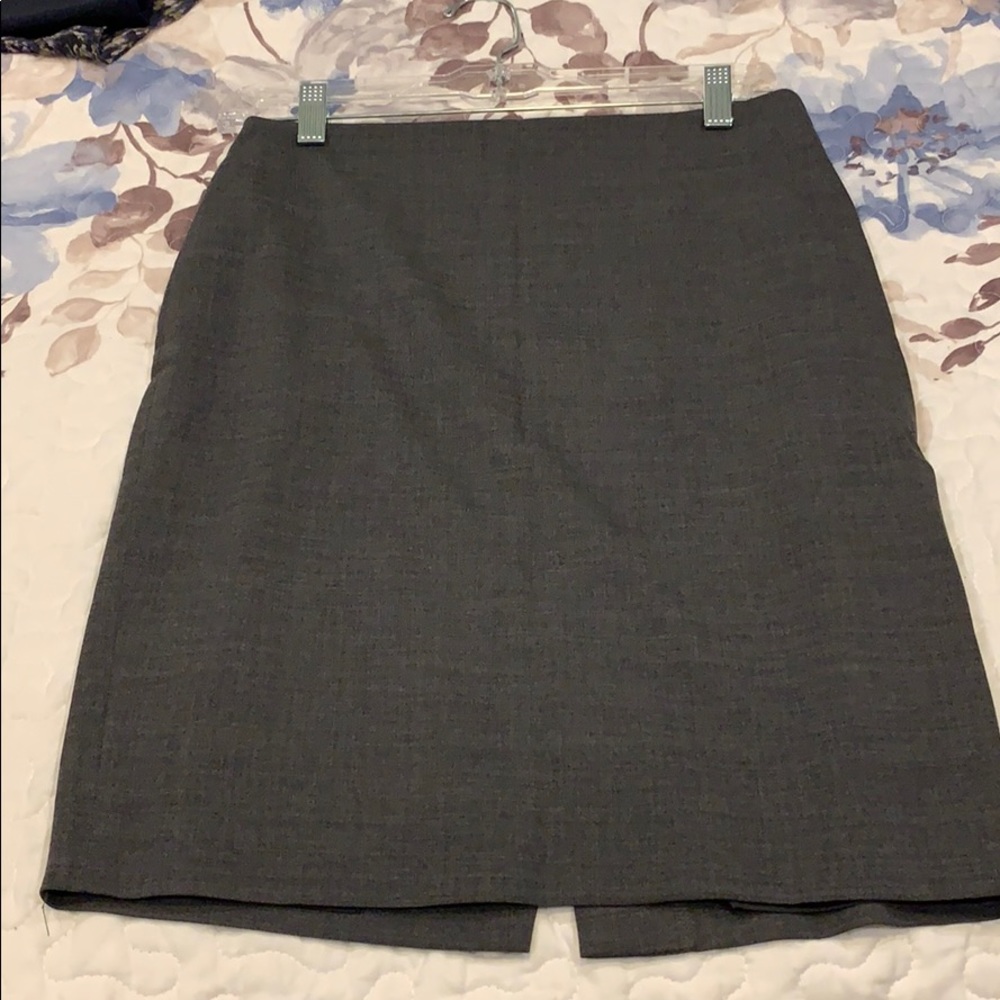 Theory gray pencil skirt